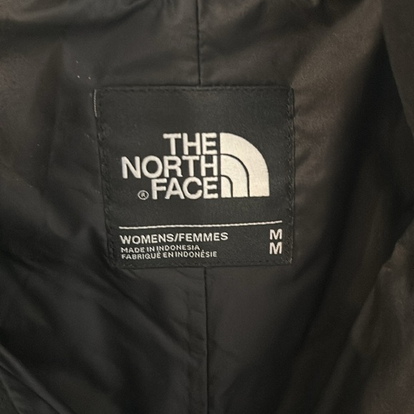Women’s North Face Coat with Cinchable Waist, Black Size Medium - Picture 2 of 4